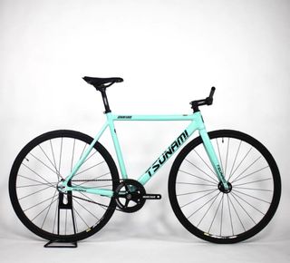 （分類：）位於 。 由 hkprofixed 提交（商品編號 1455462401，圖片 1）。簡介： 。
