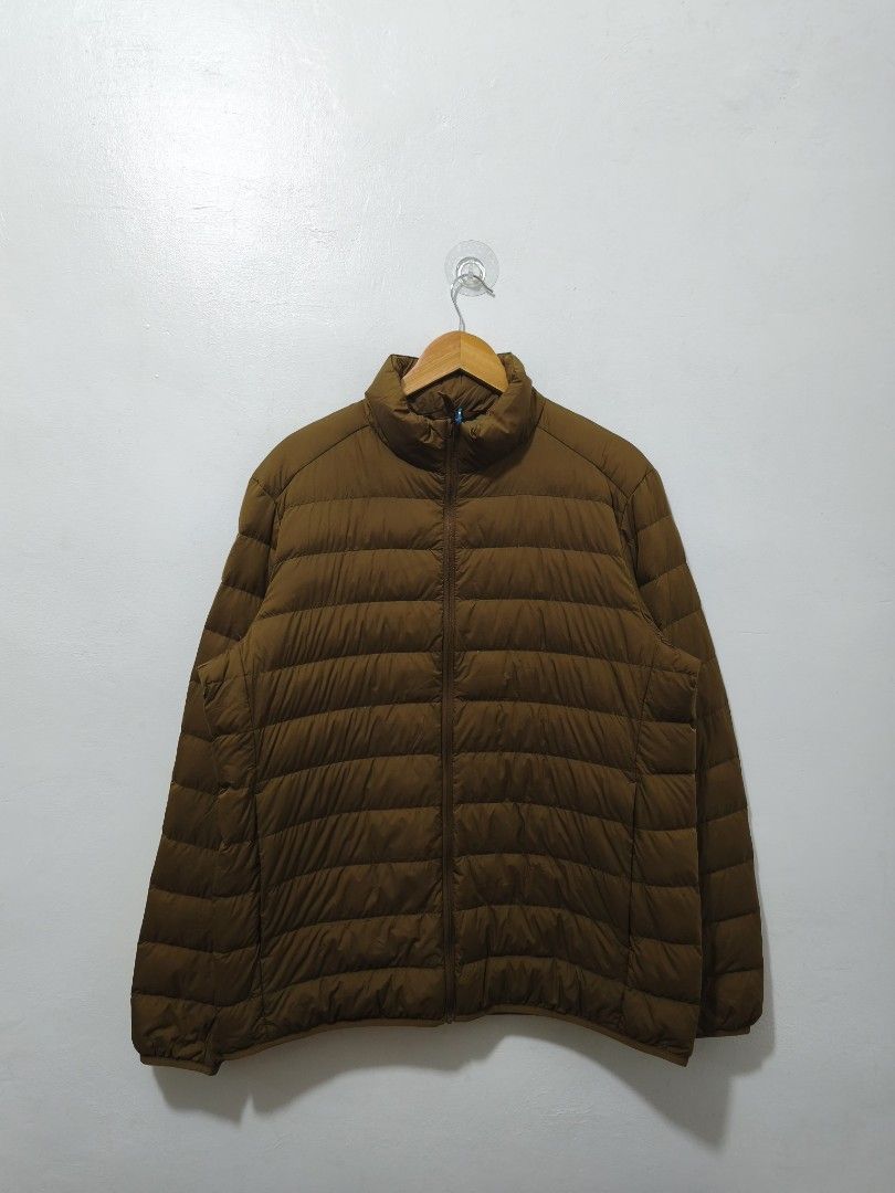 Uniqlo Brown Light Puffer Jacket Men XL (Category: Coats, Jackets and Outerwear) located in Balanga. Submitted by winterlab_ph (Listing ID 1455466278, Image 3). Description: Code: A560 Width: 24 Length: 28.5 Shoulders: 19.5 Sleeves: 26.