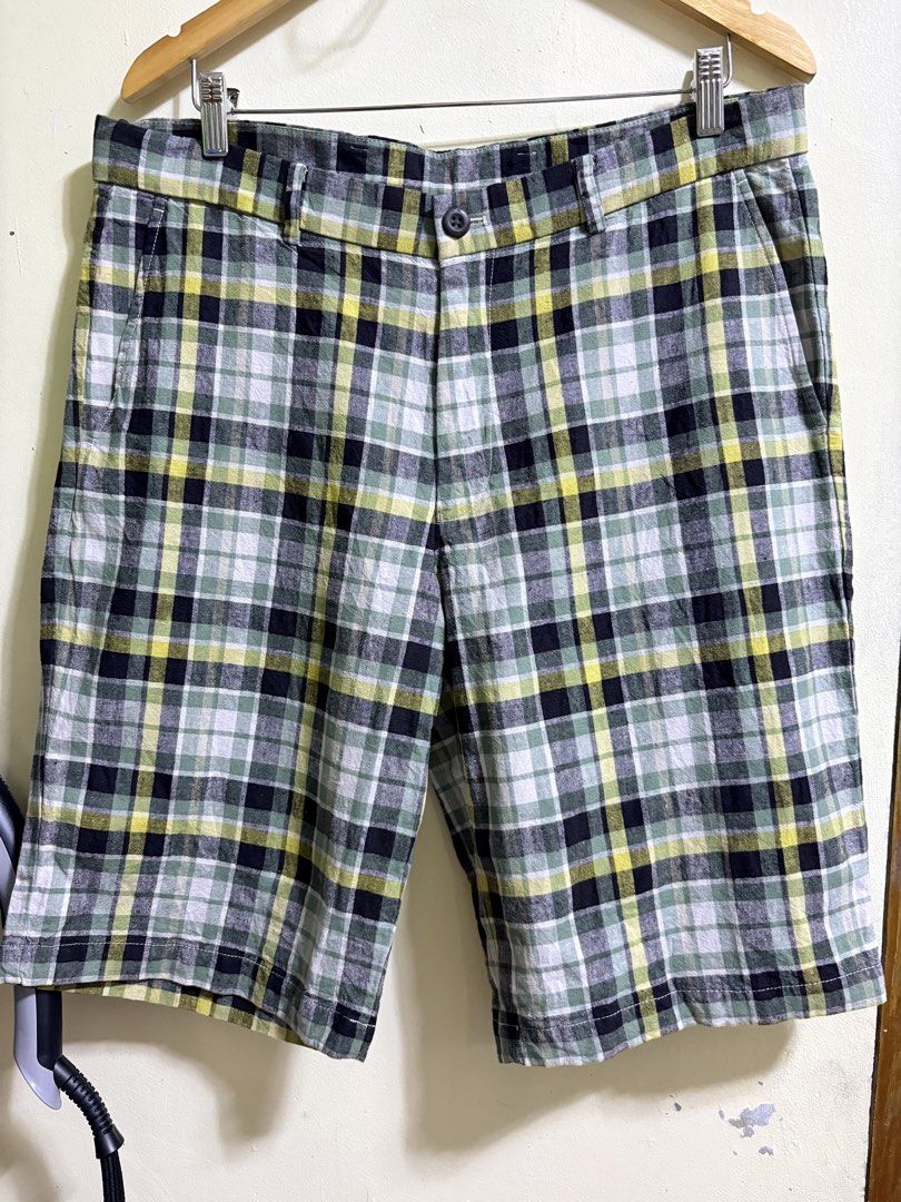 Uniqlo Linen Plaid Shorts (Category: Shorts) located in Paete. Submitted by skydruemadison (Listing ID 1455470099, Image 1). Description: - Uniqlo Line Shorts - Classic plaid pattern in green, yellow, and black - Belt loops and button closure - Two back pockets with button details - Comfortable for everyday wear and casual outings.