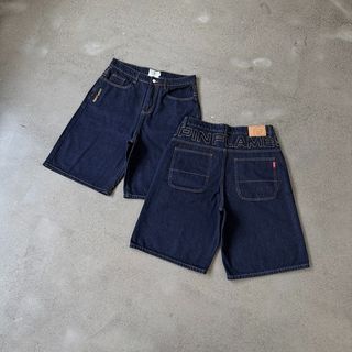 (Category: ) located in . Submitted by moneygarments (Listing ID 1455445393, Image 1). Description: .
