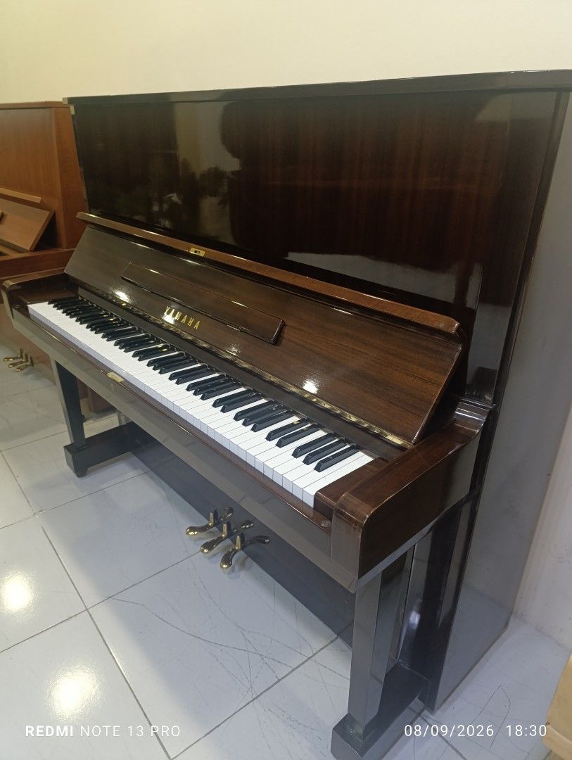 Upright piano (Category: Musical Instruments) located in Manila. Submitted by swiftstar.3eae19 (Listing ID 1455345880, Image 3). Description: .