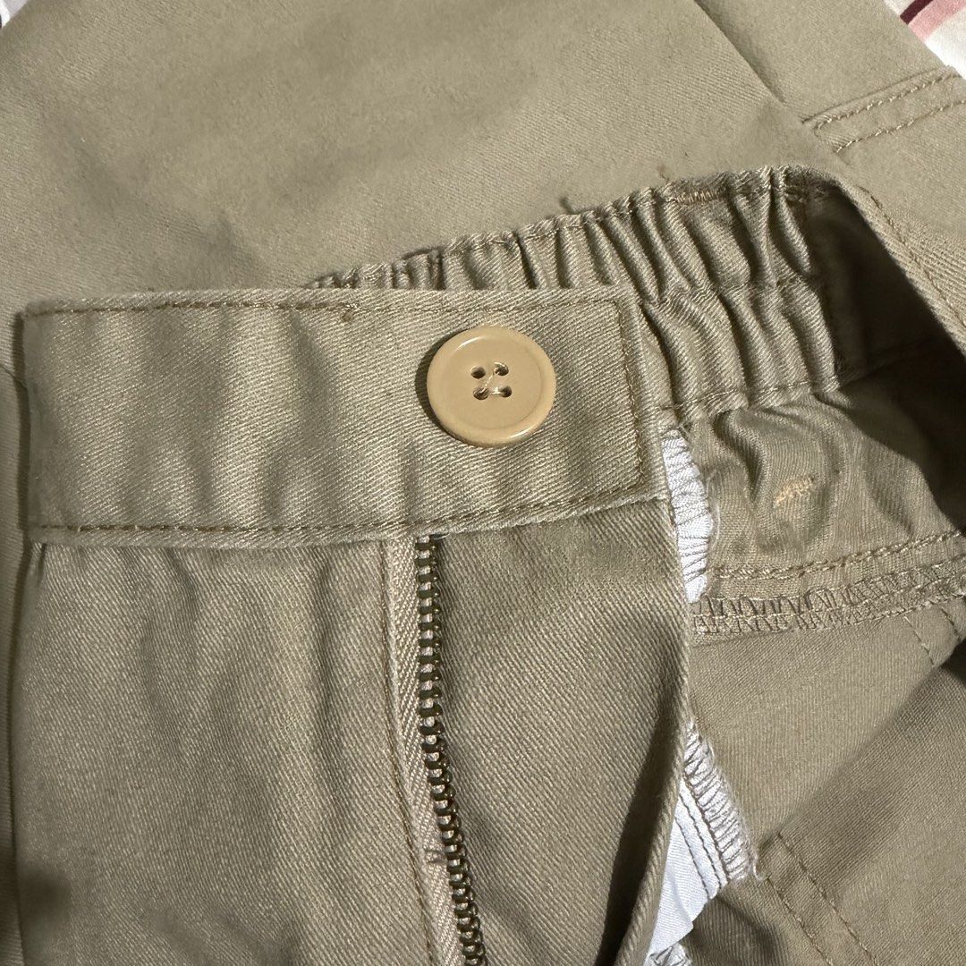 UST Commerce Type B Polo (XS) & Pants (S) (Category: Others Tops) located in Manila. Submitted by arinfinds (Listing ID 1455436867, Image 2). Description: polo (size XS) - ₱300 pants (size S) - ₱300 if buying as set = ₱500 used with care.