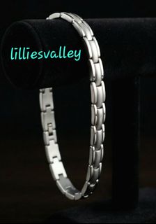 (Category: ) located in . Submitted by lilliesvalley-boutique (Listing ID 1421864116, Image 1). Description: .