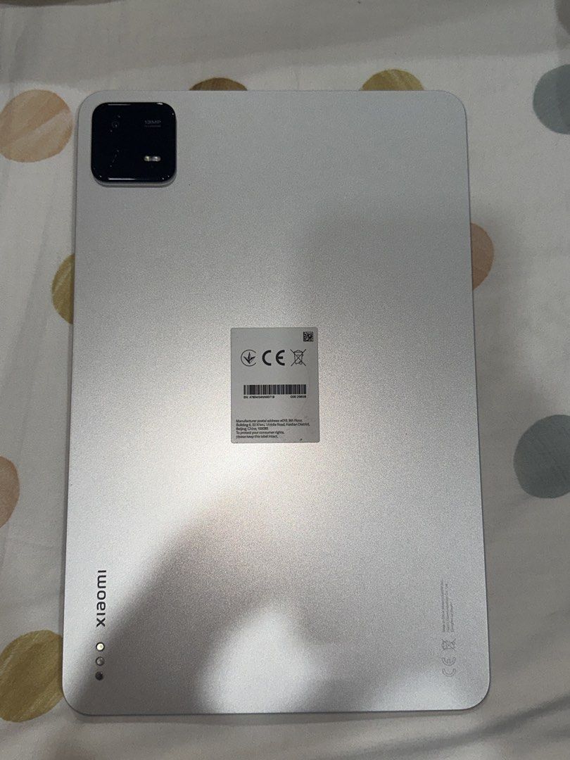 Xiaomi pad 6/256gb - Gravity Gray (Category: Xiaomi) located in Manila. Submitted by sugahpluhm (Listing ID 1455383951, Image 2). Description: Inclusions: -GOOJODOQ Bluetooth Keyboard (White) -Black Leather Case -Installed Matte Screen Protector -W/ box and used xiaomi charger - No issue / Slightly used during review/ Lady owned .