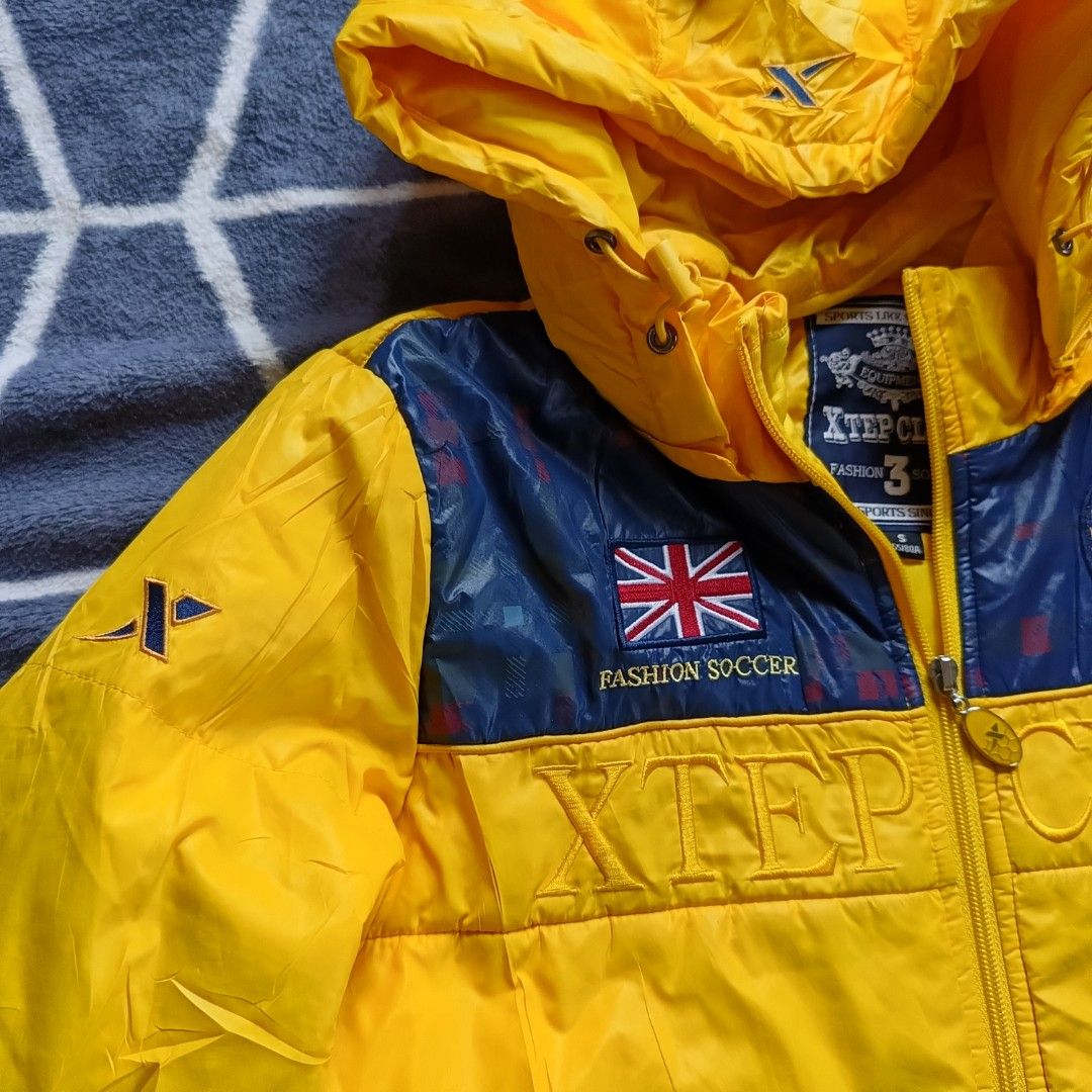 XTep hooded jacket (Category: Coats, Jackets and Outerwear) located in Kibungan. Submitted by mysticdeer_68e73a (Listing ID 1455383107, Image 3). Description: teens- small.