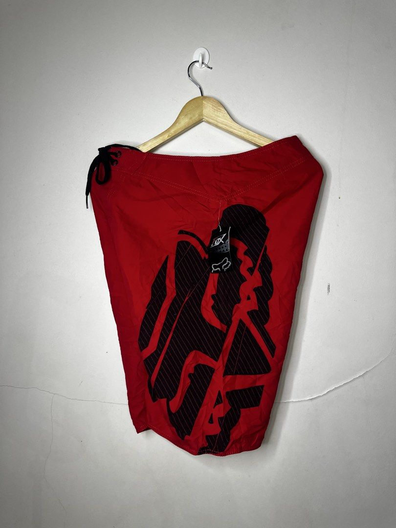 Y2K FOX BOARDSHORT (Category: Shorts) located in Molave. Submitted by thriftmate13 (Listing ID 1455343102, Image 1). Description: .