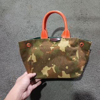 (Category: ) located in . Submitted by bodstyle (Listing ID 1455345978, Image 1). Description: .