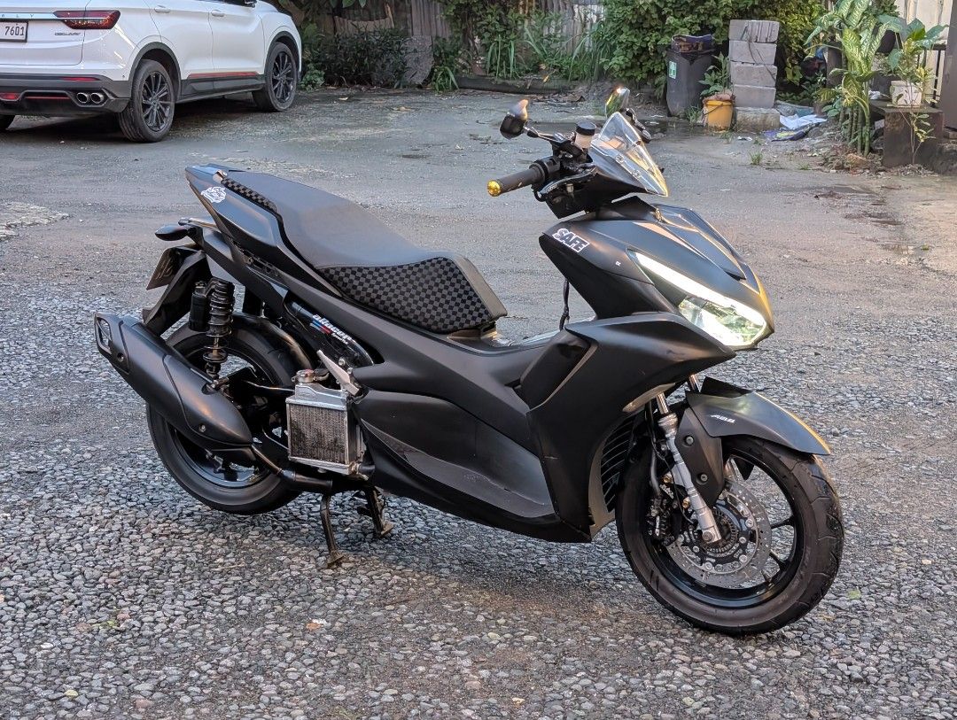 Yamaha Aerox 155 2023 (Category: Motorbikes for Sale) located in Marikina City. Submitted by cdlimm (Listing ID 1455467324, Image 2). Description: For Sale or Swap ‼️ YAMAHA AEROX 2023 Non-ABS (CBS) 25k ODO Complete papers Open DOS 2 Valid IDs with signature Newly registered gas n go Upgrades: Street King Side Mirror Race Power Rear Shocks TRC Lighten Front Shocks RCB S26 Caliper Front Black Diamond Caliper Bracket Solfili Brake Master and Perch 