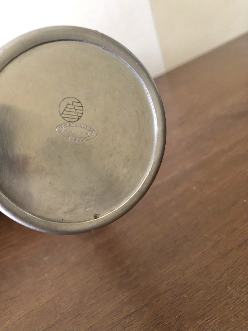 Yukiwa Stainless Steel Holder (Category: Vases & Decorative Bowls) located in Pasig City. Submitted by vintagely (Listing ID 1455427841, Image 3). Description: Hole 3cm Height 8.5 cm Stand width 7cm.