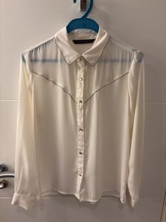 （分類：）位於 。 由 thewhiteboxconcierge 提交（商品編號 1455437439，圖片 1）。簡介： 。