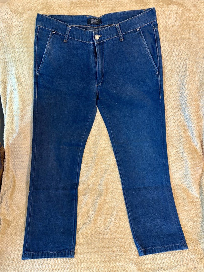Zara Man Blue Denim Jeans Size 32 (Category: Jeans) located in Taguig. Submitted by domie (Listing ID 1455377871, Image 2). Description: - Zara Man Blue Denim Jeans - Classic Fit - Size: 32 Waist - Made in Turkey - Two back pockets with button closure - Ideal for casual wear.