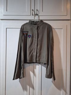 (Category: ) located in . Submitted by simplified_closetspace (Listing ID 1455341851, Image 1). Description: .