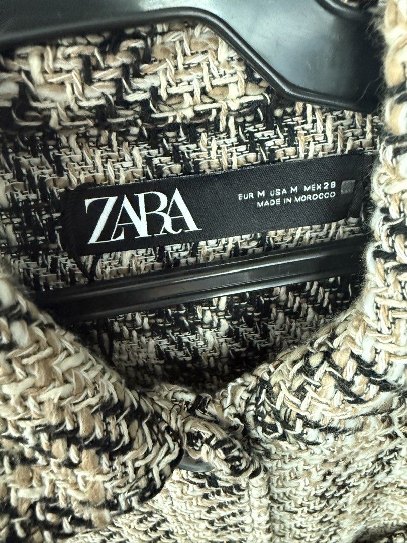 Zara tweed jacket cover blazer (Category: Coats, Jackets and Outerwear) located in Makati City. Submitted by nmvs1 (Listing ID 1455377729, Image 2). Description: Zara cropped tweed design jacket Medium can fit semi large Worn once excellent condition Laid flat measures Shoulder and bust 18 inches Length 19 inches Super nice .
