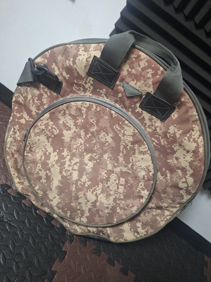 ZILDJIAN PLANET Z CYMBALS (Category: Musical Instruments) located in Manila. Submitted by swiftflower.f19760 (Listing ID 1455389441, Image 2). Description: Zildjian Planet Z 14” hihat 16” crash 20” ride With PDH como plage bag Sold as set Used but not abuse Sa rehearsal studio lang nagamit Never nagamit sa labas Issue madumi lang PRICE IS NEGOTIABLE Location: Brgy Holy Spirit QC For pick up only.