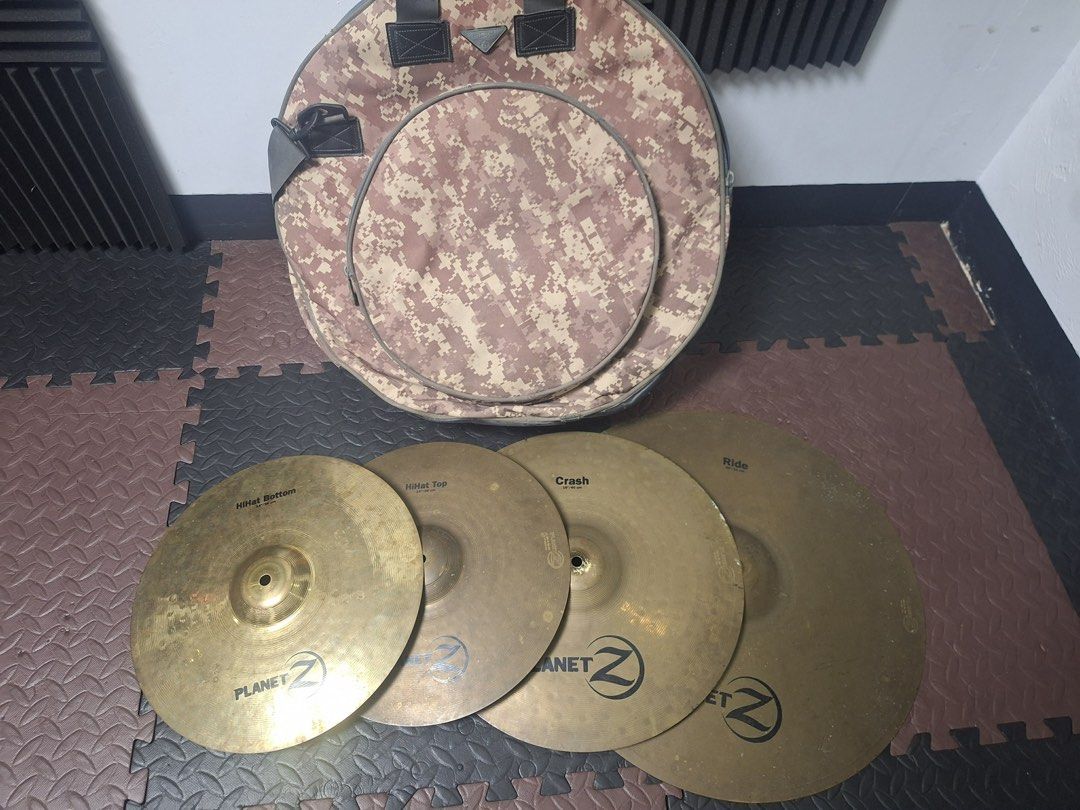 ZILDJIAN PLANET Z CYMBALS (Category: Musical Instruments) located in Manila. Submitted by swiftflower.f19760 (Listing ID 1455389441, Image 1). Description: Zildjian Planet Z 14” hihat 16” crash 20” ride With PDH como plage bag Sold as set Used but not abuse Sa rehearsal studio lang nagamit Never nagamit sa labas Issue madumi lang PRICE IS NEGOTIABLE Location: Brgy Holy Spirit QC For pick up only.