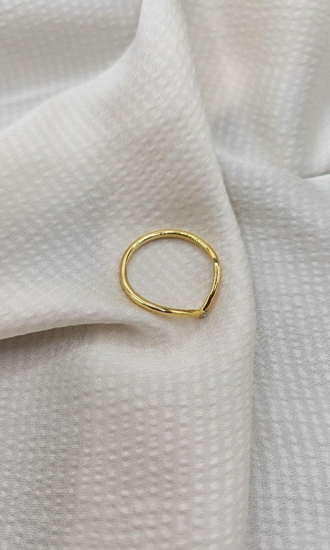 18k ring gold pawnable brand new (Category: Rings) located in Manila. Submitted by maxessentials (Listing ID 1455662104, Image 3). Description: brand new po with tag lbc shipping only.