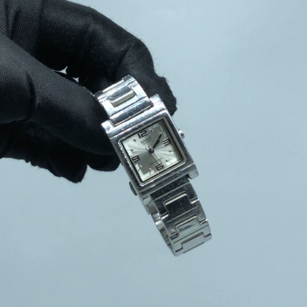 267007874 CASIO WATCH 1330 (Category: Luxury Watches) located in Taguig. Submitted by ecoring.ph (Listing ID 1455519688, Image 1). Description: ◆CONDITION: B- ◆DESCRIPTIONS: (Other defects/info:) The bezel, case back, end pieces, crown, clasp, and links of the watch have minimal scratches, stains, and dirt, showing clear signs of use. The links of the watch are slightly bent. MOVEMENT: * QUARTZ MECHANISM: * NOT WORKING OR NO BATTERY ◆WRIST SIZE: 