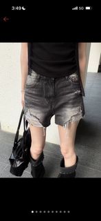由 onlyonlyomly (刊登 ID 1455565439，圖片 1) 提交，位於 的 (類別：)，說明：。