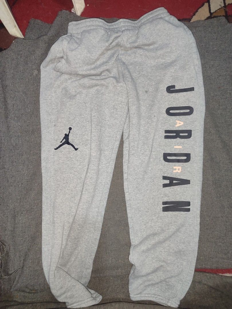 Air Jordan Grey Joggers (Category: Joggers) located in Manila. Submitted by kargamento (Listing ID 1455556327, Image 1). Description: Air Jordan Grey Joggers Size: L Fresh from states Bnew no flaws! 250 pesos only Can do lalamove and j&t.