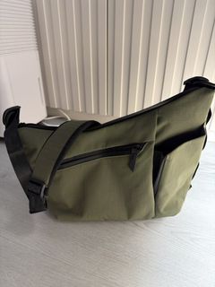 （分類：）位於 。 由 yaucp 提交（商品編號 1455652885，圖片 1）。簡介： 。