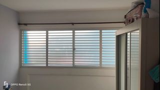 RESALE WINDOW WITH GRILLES BUNDLE Collection item 1