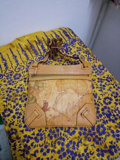 (Category: ) located in . Submitted by amina_caca (Listing ID 1455531778, Image 1). Description: .