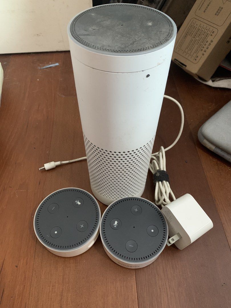 Amazon Echo + 2 echo dots (Category: Entertainment Systems & Smart Home Devices) located in Singapore. Submitted by reyer (Listing ID 1455520965, Image 1). Description: .