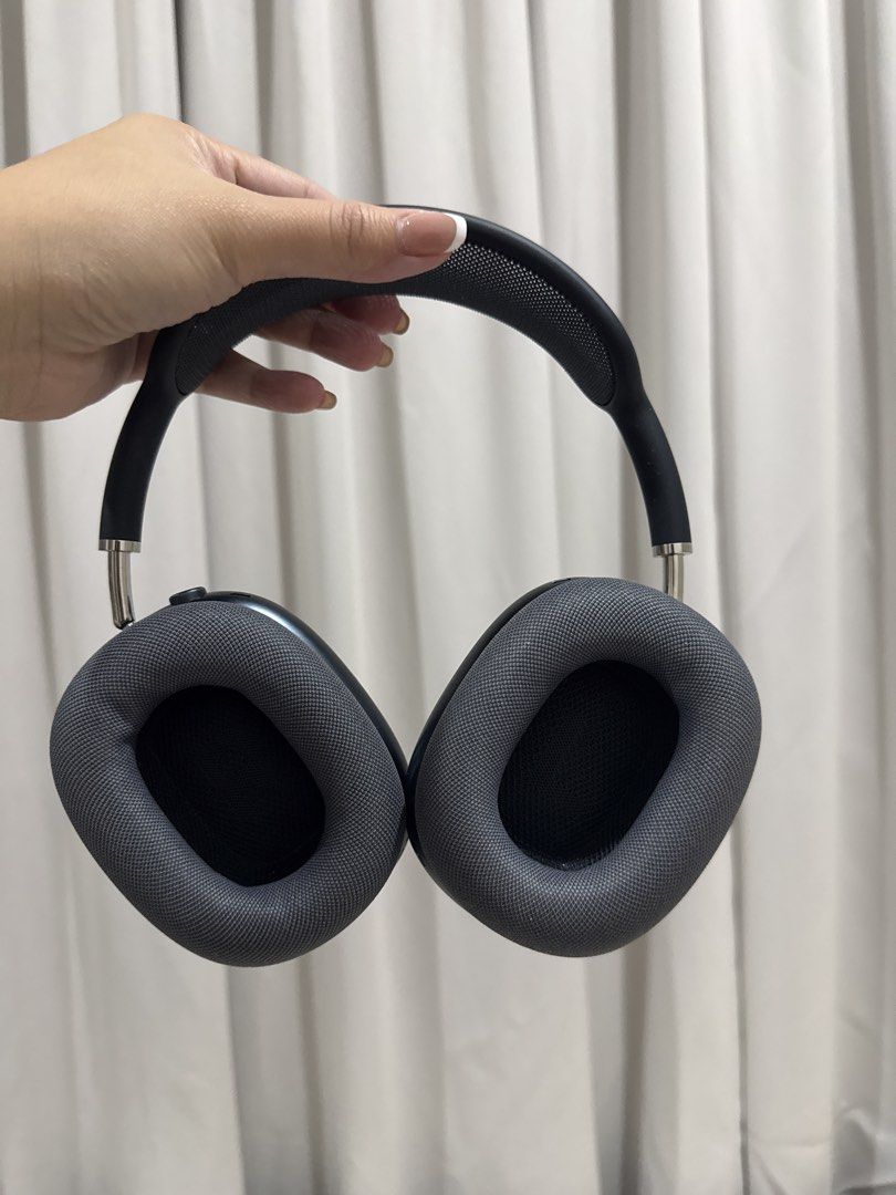 Apple AirPods Max (Type C) Space Gray COMPLETE with RECEIPT (Category: Headphones & Headsets) located in Cavite. Submitted by armandg (Listing ID 1455628870, Image 2). Description: - Apple AirPods Max (Type C port) (Space Gray) - TEST ALL YOU WANT - Premium sound quality - Industry-leading Active Noise Cancellation (ANC) - Comes with original Smart Case - Still in good, well-maintained condition - Comes with free Silicone Protector - Selling due 
