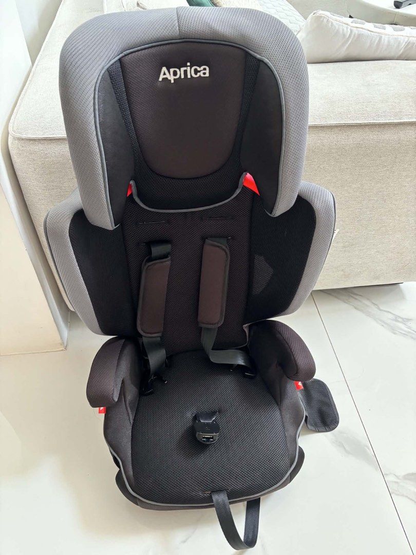 Aprica Car Seat (Category: Car Seats) located in Marikina City. Submitted by heytofu (Listing ID 1455620737, Image 1). Description: - Aprica car seat - Color: Black and Grey - Features harness straps and buckle - Booster seat style - Ensures child safety during car rides - Ready for a new home.