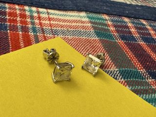 （分類：）位於 。 由 gauec 提交（商品編號 1455653664，圖片 1）。簡介： 。