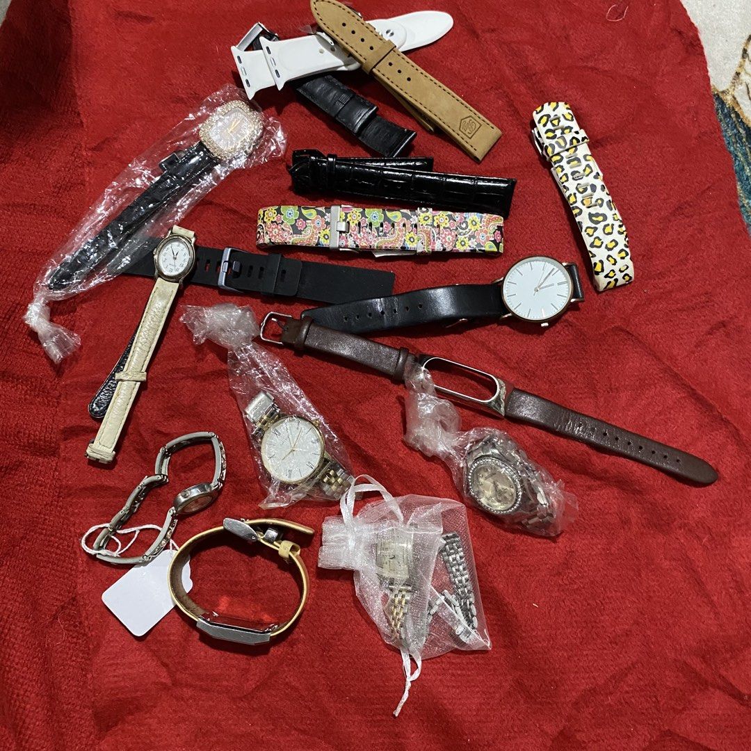 Assorted As Is (Category: Vintage Collectibles) located in Caloocan City. Submitted by discusonlineshop (Listing ID 1455512677, Image 2). Description: Galing po eto sa box ng Japan Uk Bundle legit.. D ako marunong mag ayos kayo na bahala kenneth cole Parlois Rolex next iba dko mabasa brand kc malabo mata ko new and prelove mga bracelet .