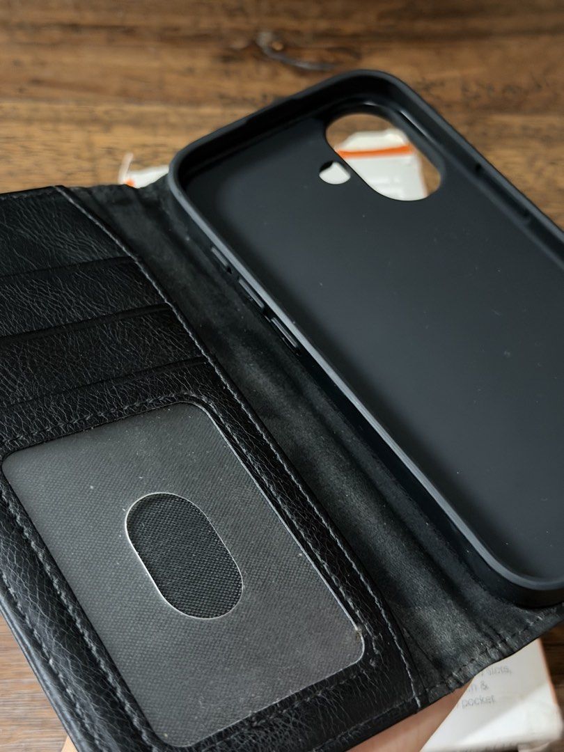 Authentic Cygnett Ip 16 UrbanWallet Phone Case (Category: Cases & Sleeves) located in Manila. Submitted by gatrading (Listing ID 1455544461, Image 2). Description: .