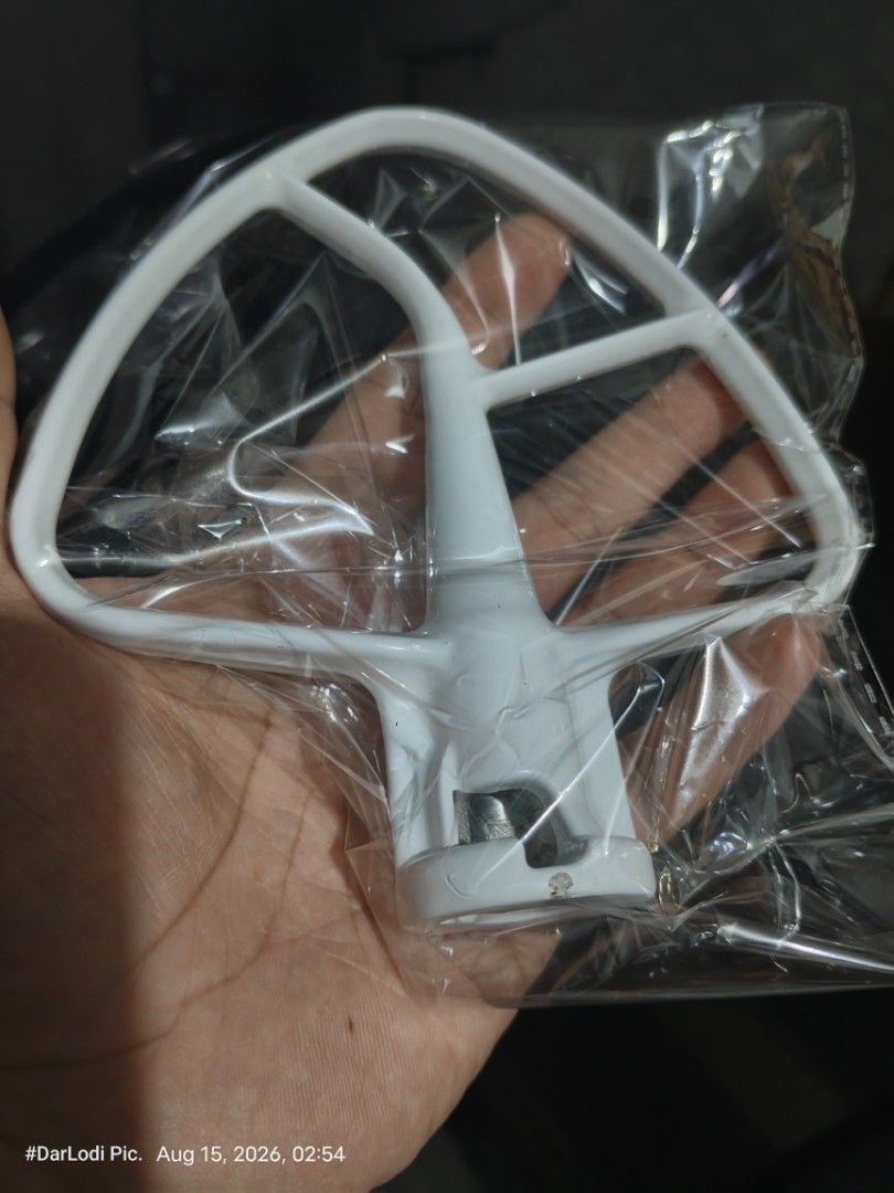 Authentic KitchenAid Flat and Hook 5Q/4.8L (Category: Other Kitchenware & Tableware) located in Pasay City. Submitted by mancave07 (Listing ID 1455674703, Image 1). Description: KITCHENAID AUTHENTIC HEAVY DUTY ATTACHMENTS FOR SALE! Selling KitchenAid Flat Beater & Dough Hook — both AUTHENTIC/ORIGINAL and BRAND NEW! ✨ ✅ Heavy Duty ✅ Never been used ✅ Not aftermarket / OEM ✅ Original KitchenAid quality ✅ Perfect for baking & heavy mixing 💰 Selling