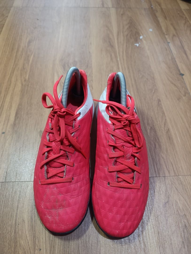 Authentic Nike Tiempo Legend 8 Academy IC (Category: Casual Shoes) located in Bulacan. Submitted by koritooo (Listing ID 1455634221, Image 3). Description: Authentic Nike Tiempo Legend 8 Academy IC Good as new no issues Size US 7 UK 6 EU 40 25 CM Made in Vietnam.