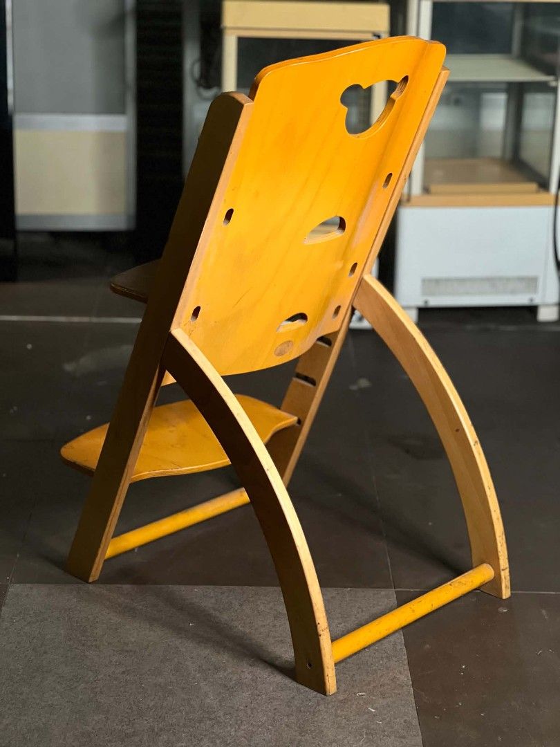 Baby high chair (Category: Baby High Chairs) located in Manila. Submitted by mightyfox.28e9a1 (Listing ID 1455529179, Image 3). Description: .