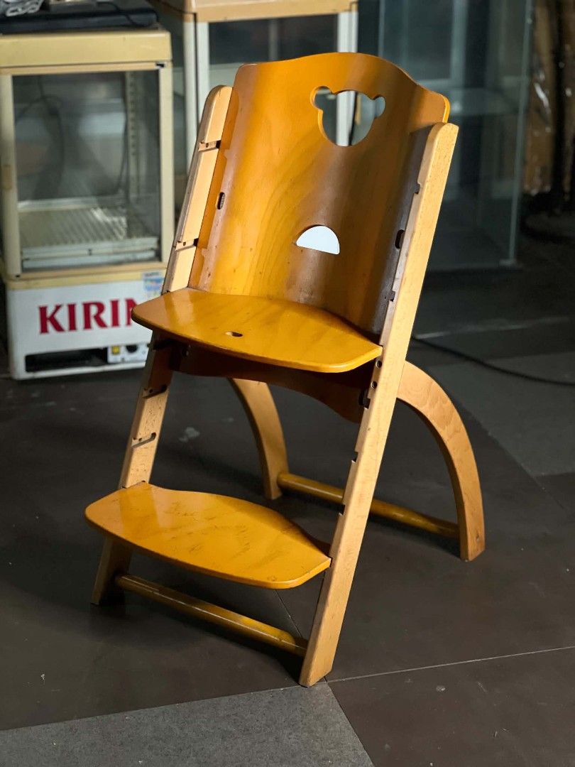 Baby high chair (Category: Baby High Chairs) located in Manila. Submitted by mightyfox.28e9a1 (Listing ID 1455529179, Image 1). Description: .
