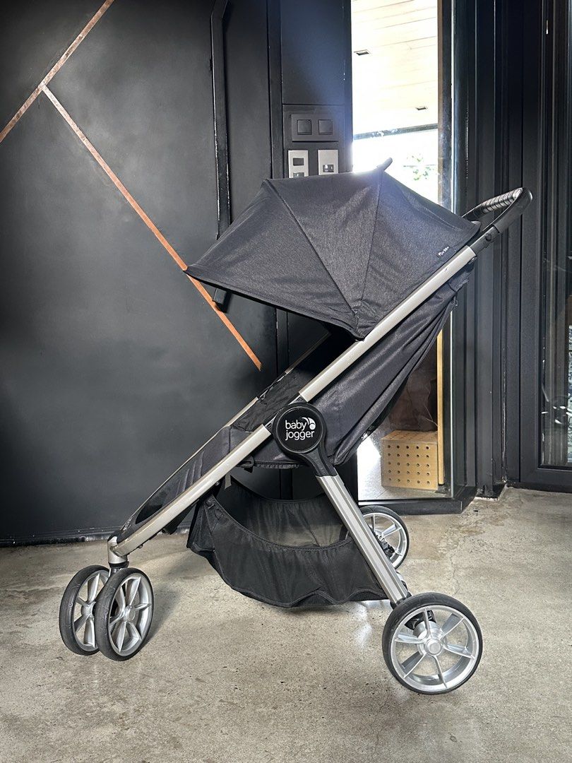 Baby Jogger City Mini 2 (Category: Strollers) located in Paranaque City. Submitted by chinoroque (Listing ID 1455648295, Image 2). Description: Baby Jogger City Mini 2 — ₱20,000 Take-All For sale: Baby Jogger City Mini 2 stroller with Baby Jogger infant car seat and car seat base. * City Mini 2 stroller * Infant car seat * Car seat base * Storage basket Condition: Very good, well maintained and fully functional Price: ₱20,000 for the complete set