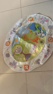 (Category: ) located in . Submitted by clothesparlor (Listing ID 1455594127, Image 1). Description: .