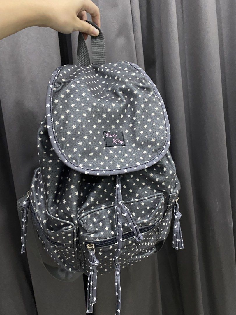 backpack (Category: Backpacks) located in Kuala Lumpur. Submitted by tae_oxo (Listing ID 1455624860, Image 3). Description: pm first‼️ J&t wm rm8 Tng accept only.