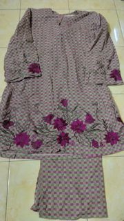 (Category: ) located in . Submitted by hazwaninoor01 (Listing ID 1455594739, Image 1). Description: .