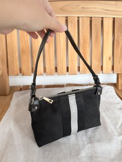 (Kategori: ) berada di . Dikirim oleh gudstuff89721 (ID iklan 1455547373, Gambar 1). Deskripsi: .