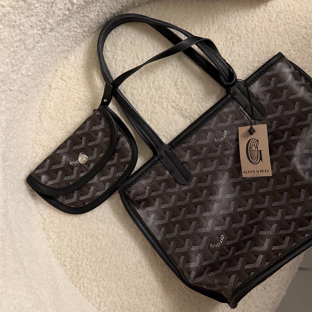 Black Mini Goyard Tote Bag (Category: Luxury Bags & Wallets) located in Manila. Submitted by fashion.x_97 (Listing ID 1455629725, Image 1). Description: - Includes matching coin pouch .
