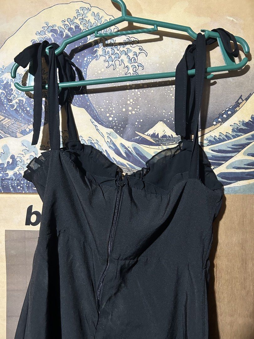 Black Ruffle Tie Strap Mini Dress (Category: Dresses) located in San Juan City. Submitted by d3clutterz (Listing ID 1455608733, Image 3). Description: not my style anymore gcash payment only courier: J&T or lalamove.