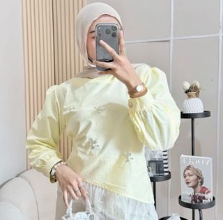 (Kategori: ) berada di . Dikirim oleh missteeqa (ID iklan 1455511449, Gambar 1). Deskripsi: .