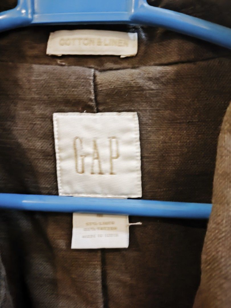 Vintage washed cotton chore work jacket (Category: Coats, Jackets and Outerwear) located in Manila. Submitted by relika50 (Listing ID 1455581025, Image 3). Description: - Vintage French chore Jacket - Button front closure - Slightly worn fabric look - Care tags attached - Ideal for casual wear.