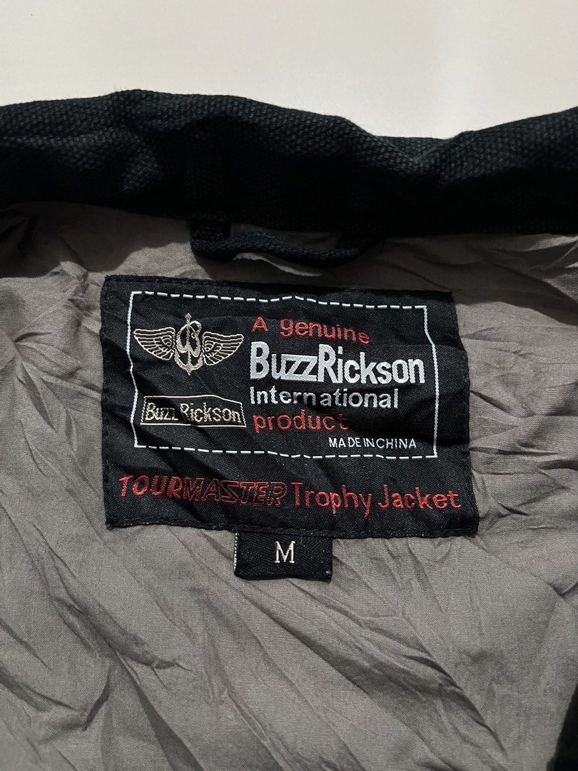 BUZZ RICKSON TOUR MASTER TROPHY JACKET (Category: Coats, Jackets and Outerwear) located in Cagayan de Oro. Submitted by middlesosa (Listing ID 1455641652, Image 3). Description: BUZZ RICKSON TOUR MASTER TROPHY JACKET SIZE MEDIUM ON TAG WIDTH - 21 inches LENGTH - 28 inches SLEEVE - 23 inches SHOULDER - 18 inches 9/10 CONDITION (issue zipper at may butas sa loob di naman tagos sa labas, need wash) 2k pesos.