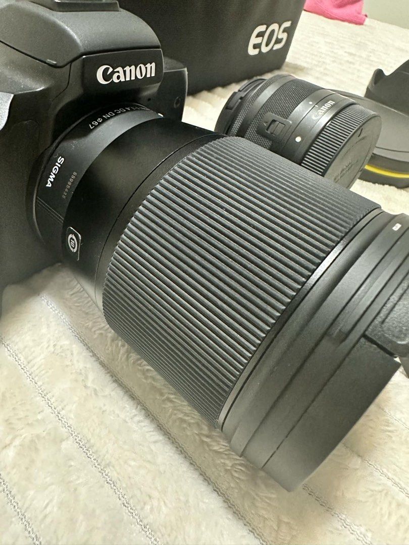 Canon M50 with 16.5mm lens (Category: Cameras) located in Manila. Submitted by yelsha1102 (Listing ID 1455607309, Image 2). Description: .