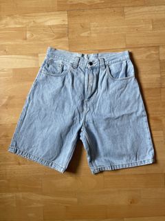 (Category: ) located in . Submitted by beepdeepboop_closet (Listing ID 1455563133, Image 1). Description: .