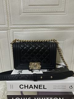 (Category: ) located in . Submitted by prelovedthriftbag (Listing ID 1455592998, Image 1). Description: .