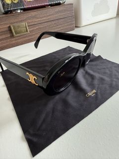 (Category: ) located in . Submitted by wardrobebyes (Listing ID 1455546765, Image 1). Description: .